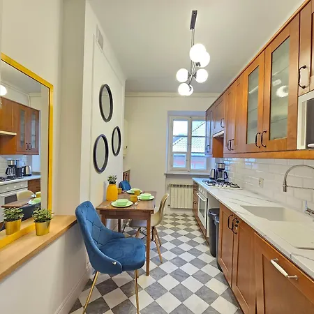 Perfect Piwna Old Town *