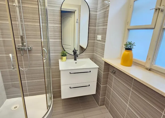 Perfect Piwna Old Town *