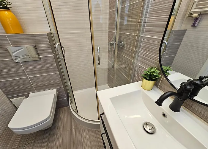 Perfect Piwna Old Town *